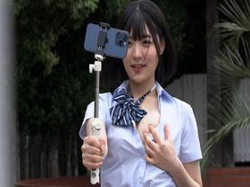 優等生J●は全裸露出狂だったvol.2 4名収録 サンプル動画サムネイル